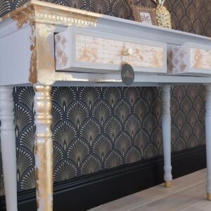 Desserte d'entrée grise 2 tiroirs avec feuilles dorées Calies Home