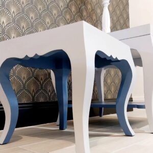 Table basse blanche avec dessous bleu Calies Home